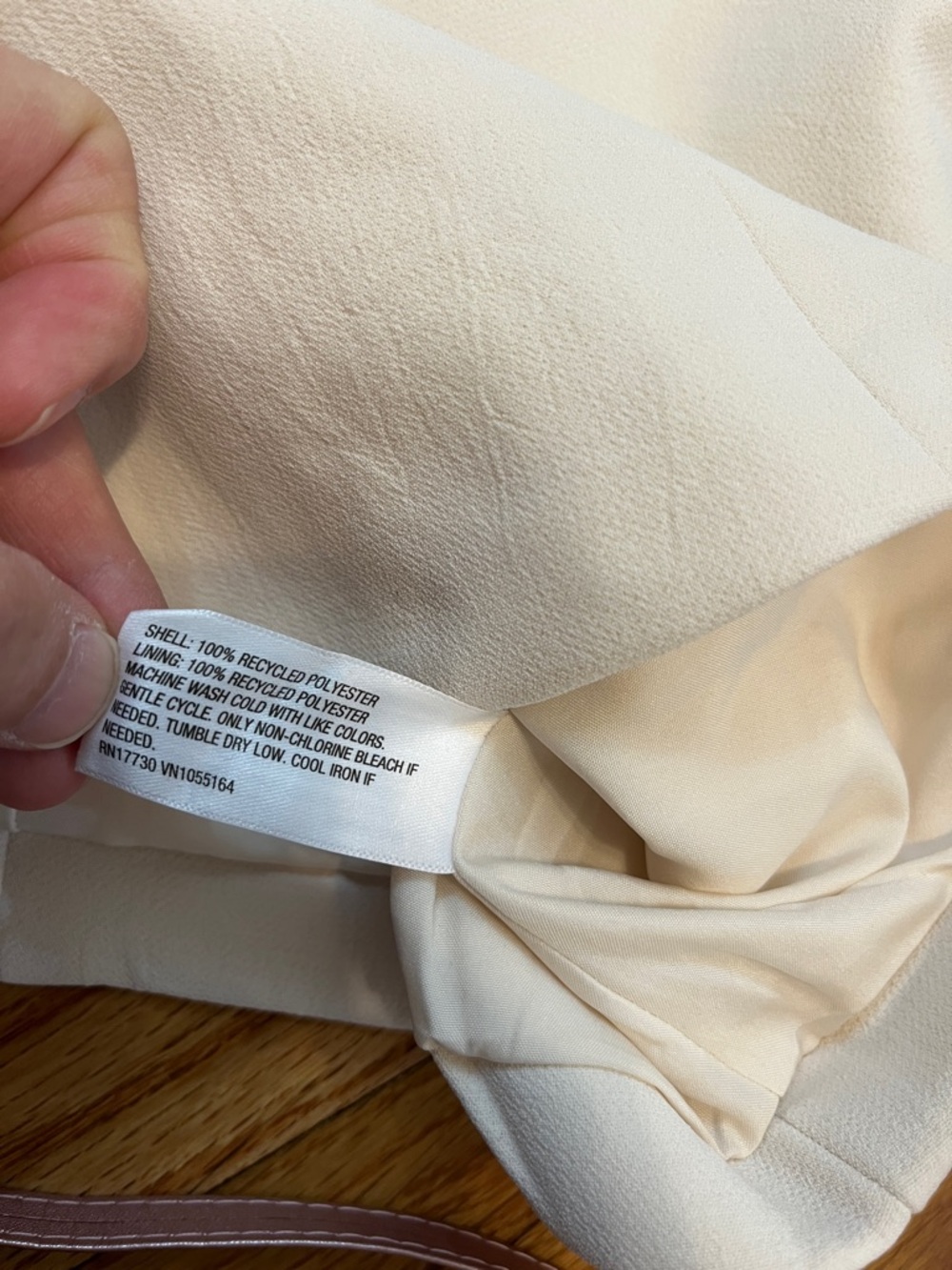 NWT Women's Signature Crepe Scoop Vest - A New Day Cream Size Large - Picture 7 of 10